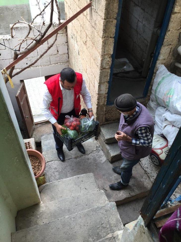 Vefa Sosyal Destek Grubu’ndan 327 vatandaşa hizmet G4