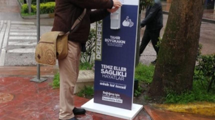 Kocaeli&rsquo;de 100 noktaya el dezenfektanı konuldu