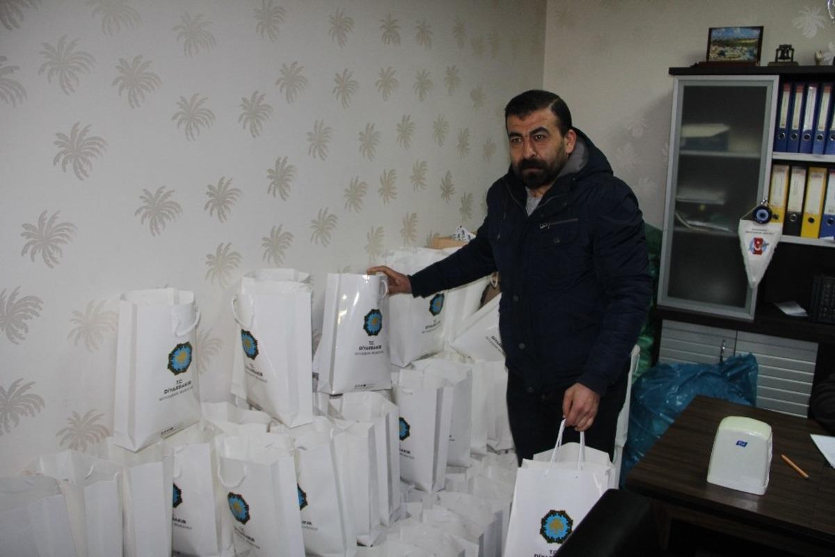 GGC&rsquo;den sahada &ccedil;alışan gazetecilere korona paketi