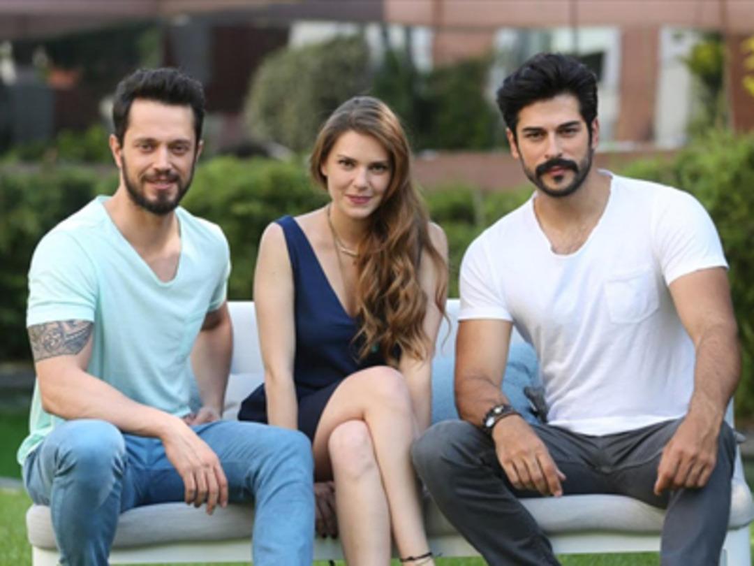 Murat Boz ile Burak &Ouml;z&ccedil;ivit kardeş oldu