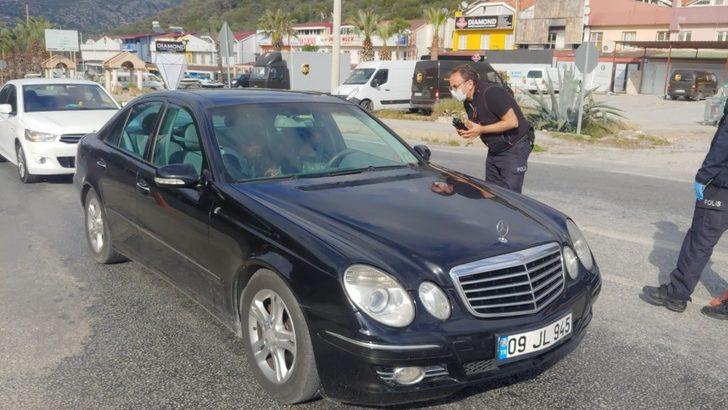 Kuşadası’nda polisten korona denetimi G1
