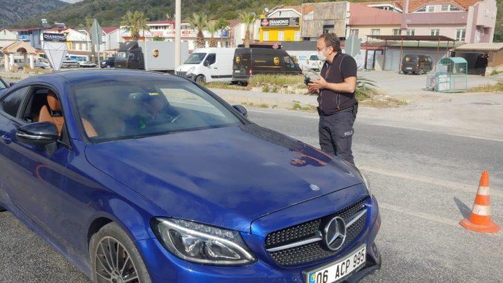 Kuşadası’nda polisten korona denetimi G3