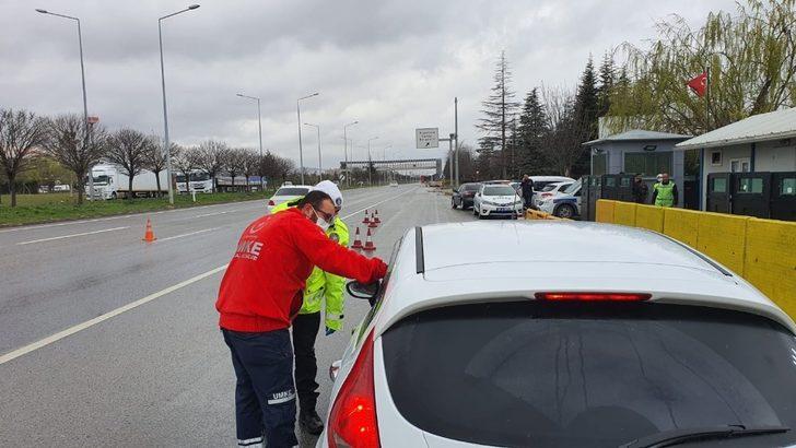 Sağlık ve polis ekiplerinden korona denetimi G3