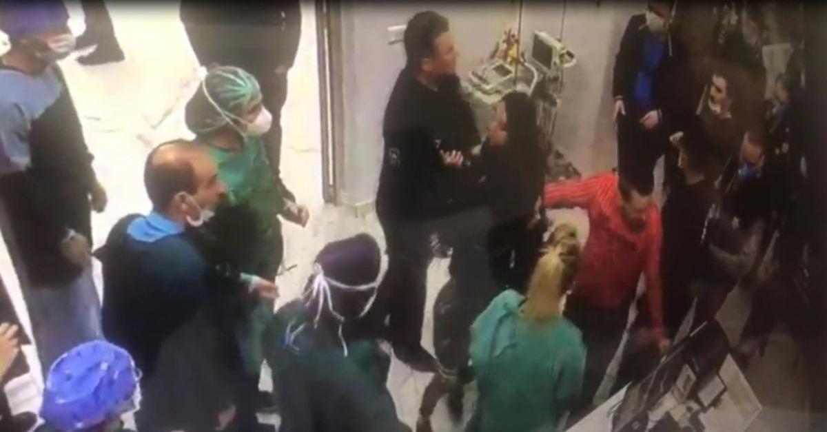 Gen&ccedil; kızların doktoru darp olayının g&ouml;r&uuml;nt&uuml;leri ortaya &ccedil;ıktı