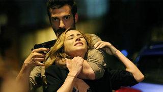 Poyraz Karayel'de şok ayrılık