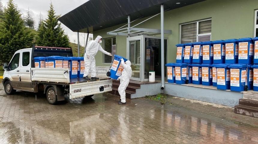 Kocaeli&rsquo;de atık eldiven ve maskeler i&ccedil;in &ouml;zel &ccedil;&ouml;p kutuları &uuml;retildi
