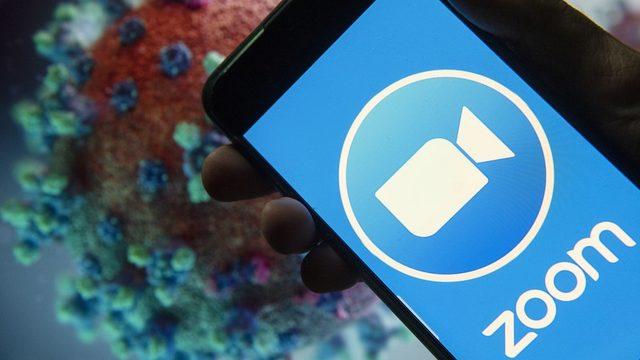 Zoom: Koronavirüs günlerinde görüşmelerde giderek daha çok kullanılan video uygulaması ne kadar güvenli?