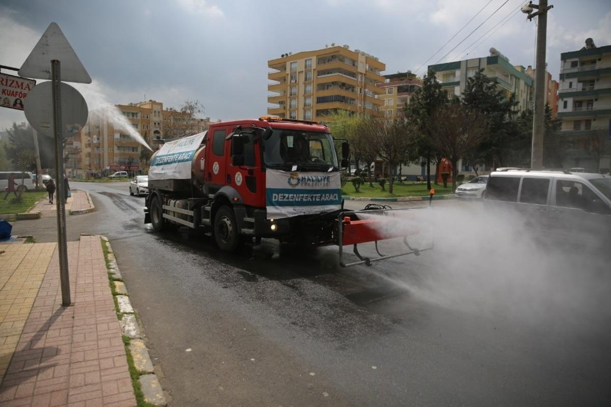 Haliliye&rsquo;de dezenfekte &ccedil;alışmaları s&uuml;r&uuml;yor