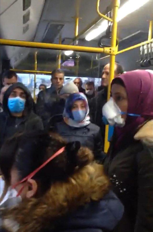 Ankara'da şehir içi otobüste fazla yolcu taşınmasına tepki