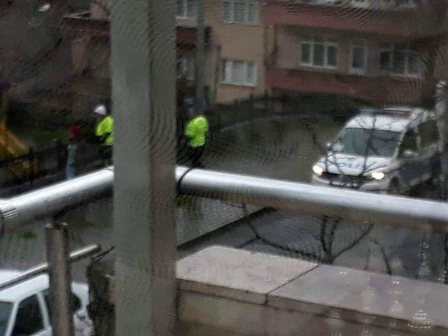 Mahalle maçı yapan grubu polis engelledi