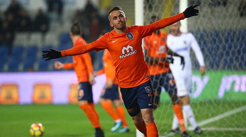 Başakşehir futbolcusu Edin Visca'dan bin aileye erzak yardımı