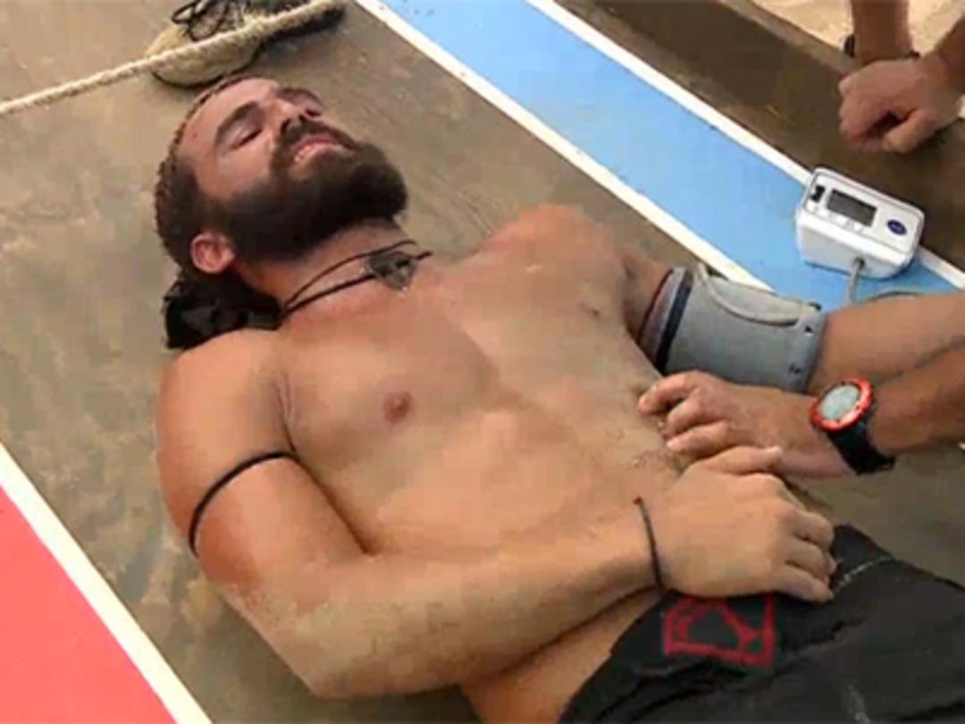 Turabi oyun bittiği anda yere yığıldı