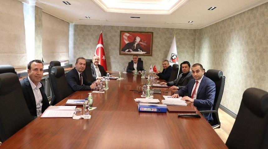 GAOSB&rsquo;den g&ouml;n&uuml;l seferberliğine 10 bin koli