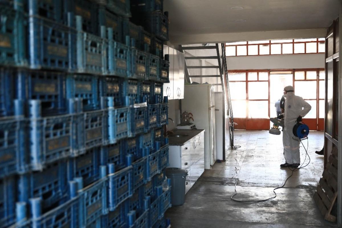 Sebze ve Meyve Toptancı Hali&rsquo;nde de korona vir&uuml;s &ouml;nlemleri alınıyor