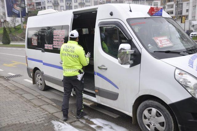 Dolmuşların yolcu sayısında Korona virüs denetimi