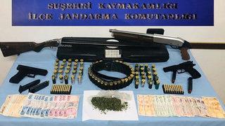 Metruk binada baskın! Kumar oynayan 18 kişiye, 80 bin 336 lira ceza