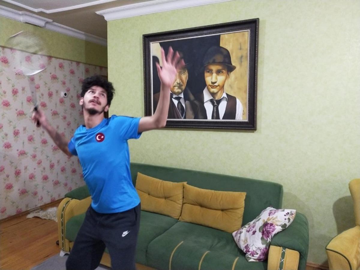 Bedensel engelli milli badmintoncu evde de engel tanımadı