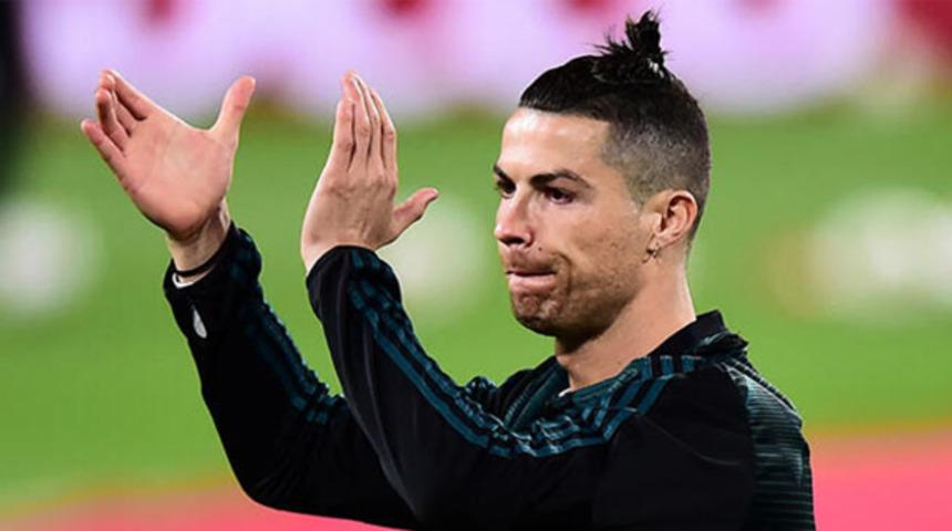 Juventus'un yıldızı Cristiano Ronaldo'dan "Evde kal" paylaşımı