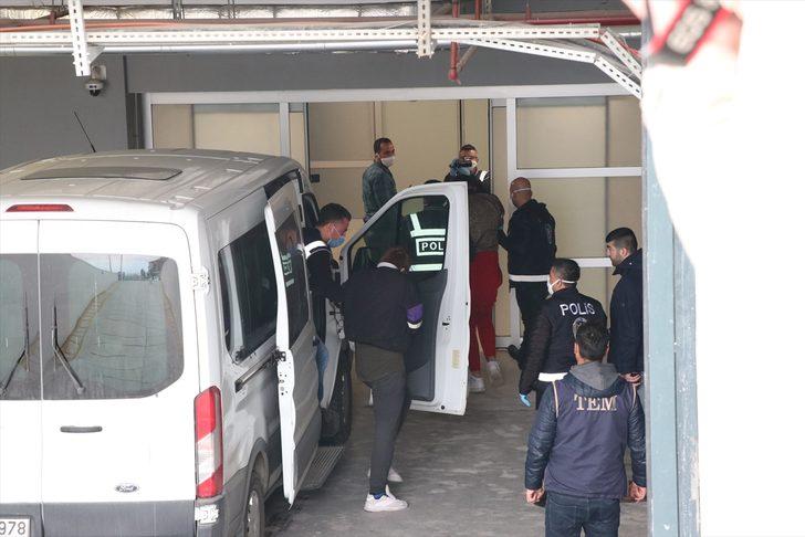 Bolu'da karantinaya alındıkları yurttan sosyal medya paylaşımı yapan 3 kişiden 2'si tutuklandı G5