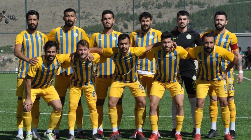 Talasg&uuml;c&uuml; Belediyespor 6 kırmızı, 52 sarı kartı g&ouml;rd&uuml;