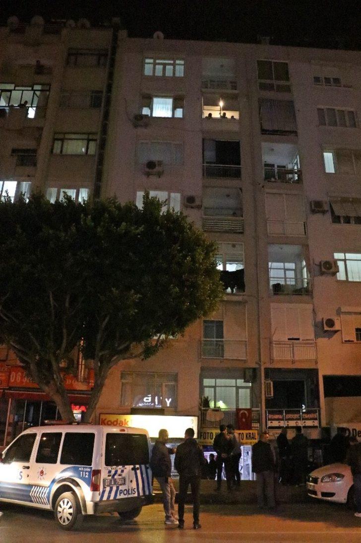 Antalya'da korkunç olay! Genç kız odasında boğazından vurulmuş halde ölü bulundu G4