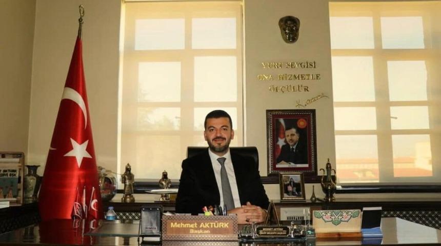 &Uuml;rg&uuml;p Belediye Başkanı Akt&uuml;rk &ldquo;Biz bize yeteriz&rdquo; kampanyasına 3 maaş destek verdi