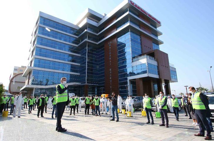 Bayraklı’da dev korona virüs ekibi sahada G1