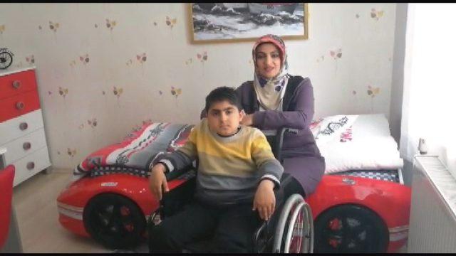 DMD hastalarından ’evde kalın’ çağrısı