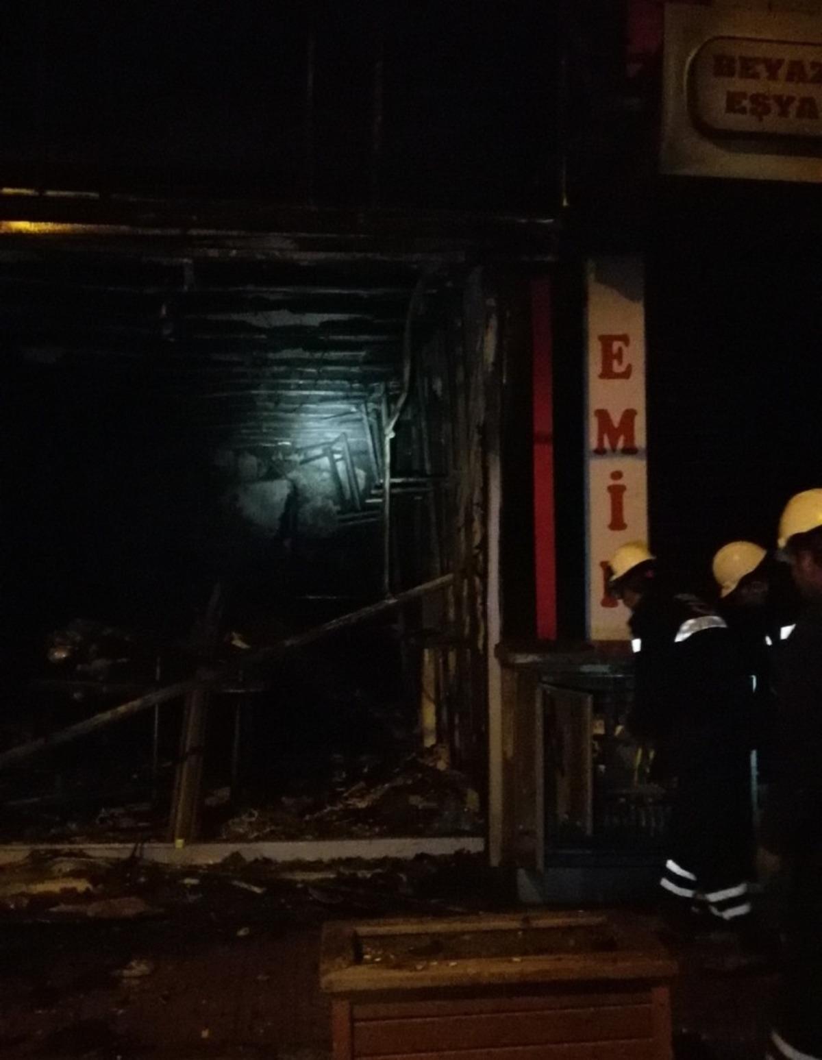 Van&rsquo;da iş yeri yangını