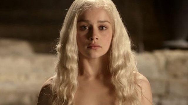 Emilia Clarke: Bağış yaparsanız sizin için yemek pişiririm