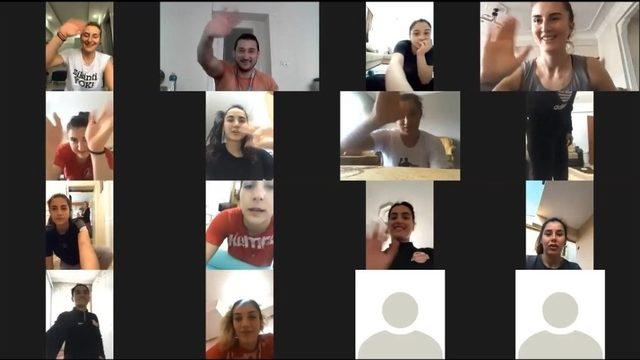 Paşanın melekleri antrenmanı eve taşıdı