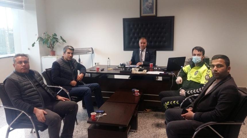 Seyahat izin belgesi otogarda d&uuml;zenleniyor