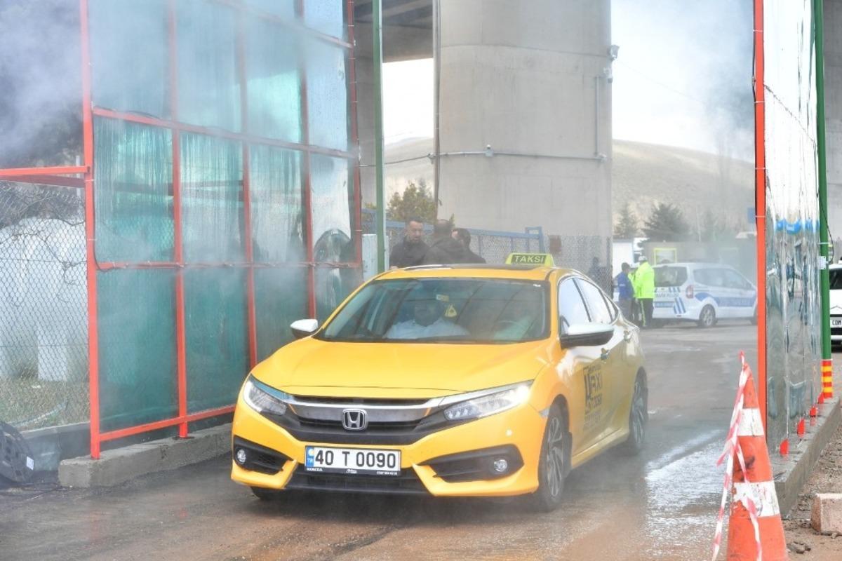 Mamak&rsquo;tan ara&ccedil;lar i&ccedil;in &ldquo;dezenfekte t&uuml;neli&rdquo;