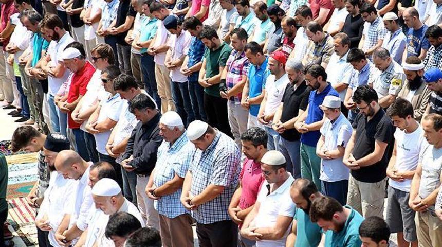 Diyanet'ten cenaze namazı ve defin işlemleri a&ccedil;ıklaması