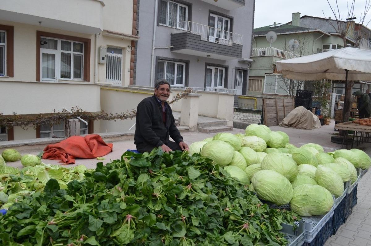 Tezgahlar 3 metre aralıkla kuruldu