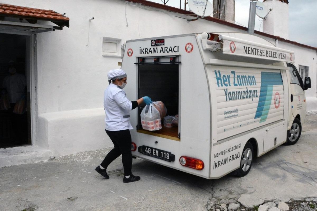 Menteşe&rsquo;de ihtiya&ccedil; sahibi aileler unutulmadı