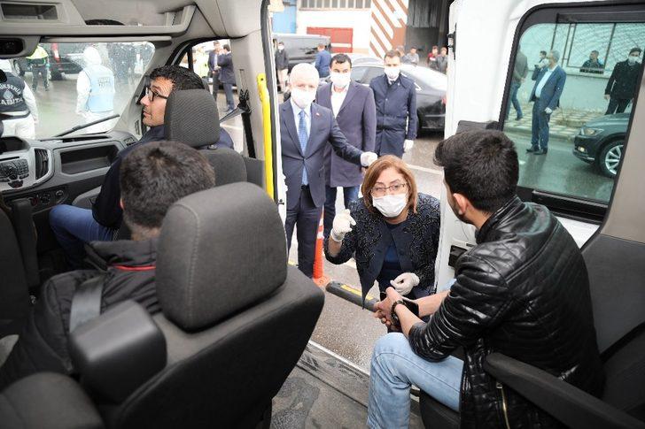 Başkan Şahin, Vali Gül ile işçi servislerini denetledi G3