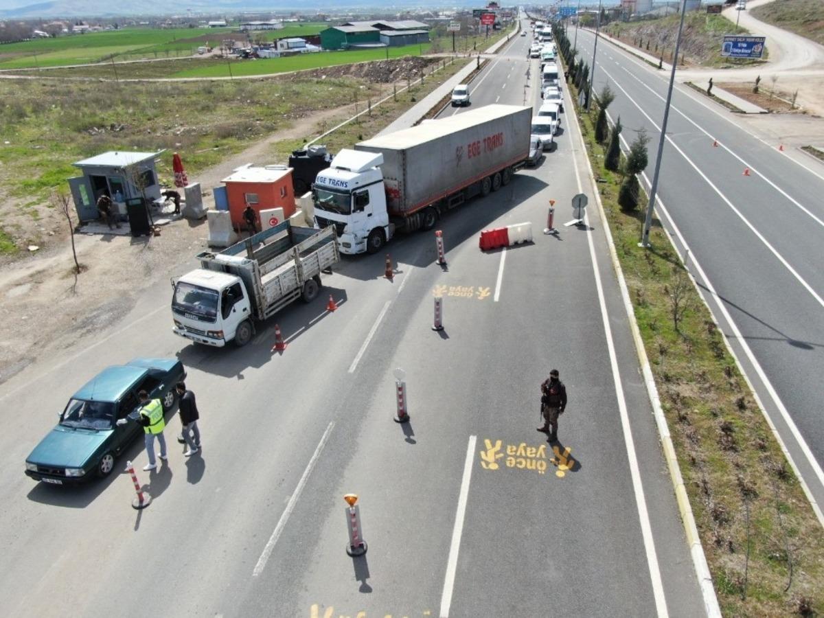 Elazığ&rsquo;da  korona vir&uuml;s tedbirleri