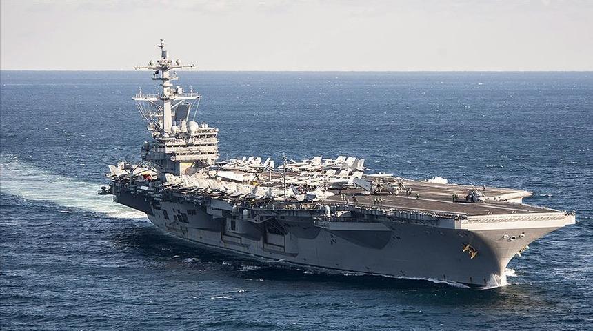 USS Theodore Roosevelt uçak gemisindeki kriz koltuğundan etti! ABD'de şok istifa