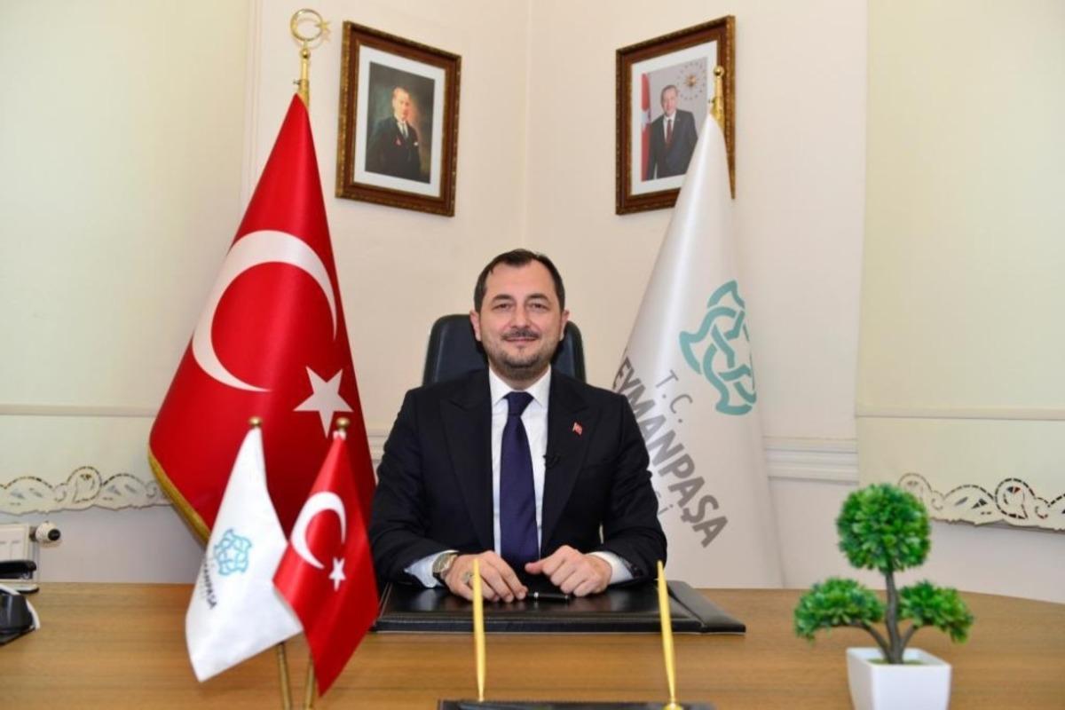 Başkan Y&uuml;ksel&rsquo;den gen&ccedil;lere &ldquo;Evde kal&rdquo; &ccedil;ağrısı