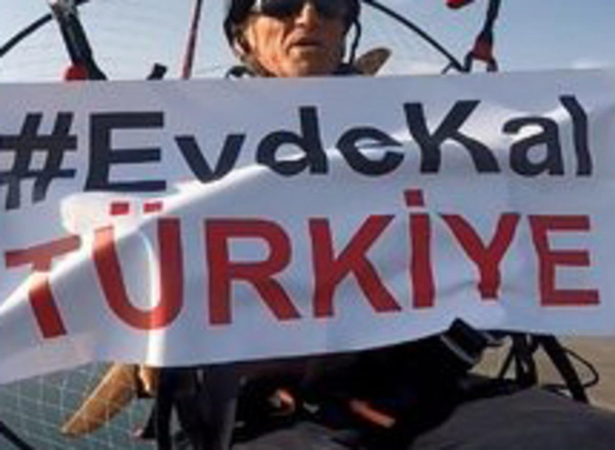 En &ccedil;ılgın 'evde kal' mesajı