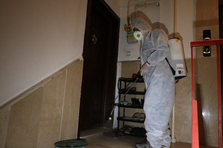 Yozgat Belediyesi apartmanları ücretsiz dezenfekte ediyor G1