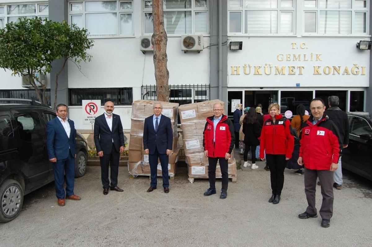 T&uuml;rk Kızılay Bursa Şubesi umut olmaya devam ediyor