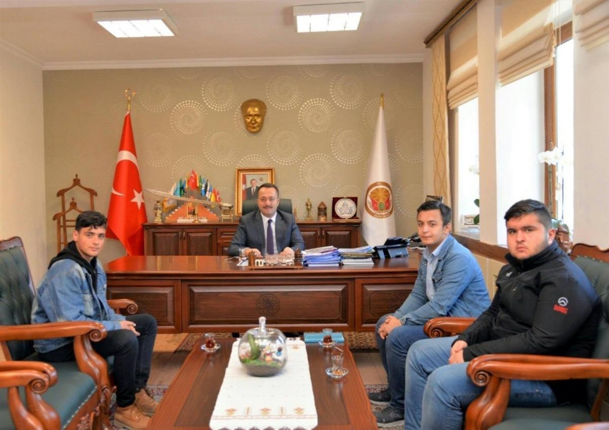 T&Uuml;GVA Bilecik &Ouml;zel Eğitim Okulu temsilcilerinden anlamlı ziyaret