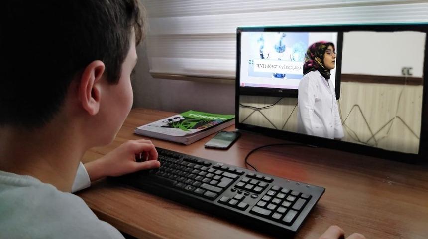 Başiskele &Ccedil;ocuk &Uuml;niversitesi online eğitimlere başlıyor