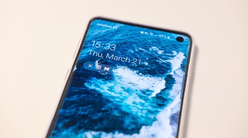 Galaxy S10 g&uuml;ncelleme ile Galaxy S20&rsquo;ye d&ouml;n&uuml;şt&uuml;! Sırada Galaxy Note 10 var