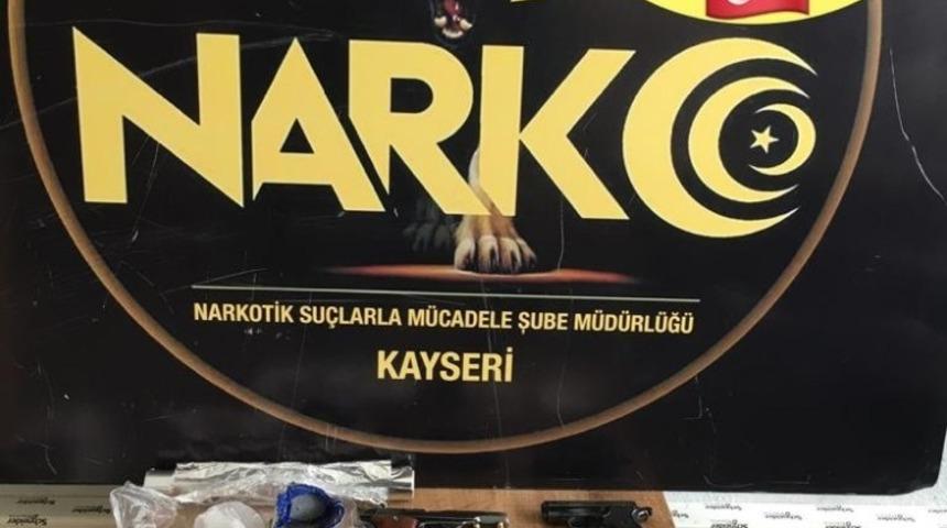 Kayseri&rsquo;de uyuşturucu operasyonu: 3 g&ouml;zaltı