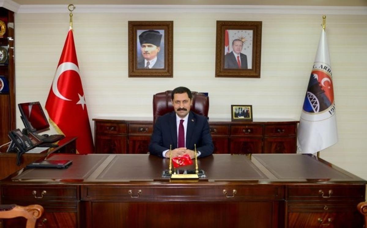 Vali Masatlı ve Ardahanlı Gazetecilerden Milli Dayanışma Kampanyası&rsquo;na destek