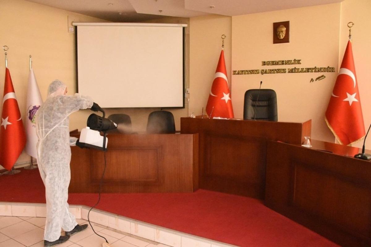 Karab&uuml;k &Ouml;zel İdare&rsquo;den dezenfekte &ccedil;alışmaları