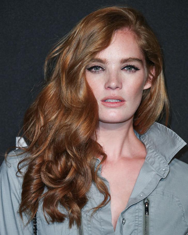 Victoria's Secret modeli Alexina Graham koronavirüs teşhisiyle hastaneye kaldırıldı G3
